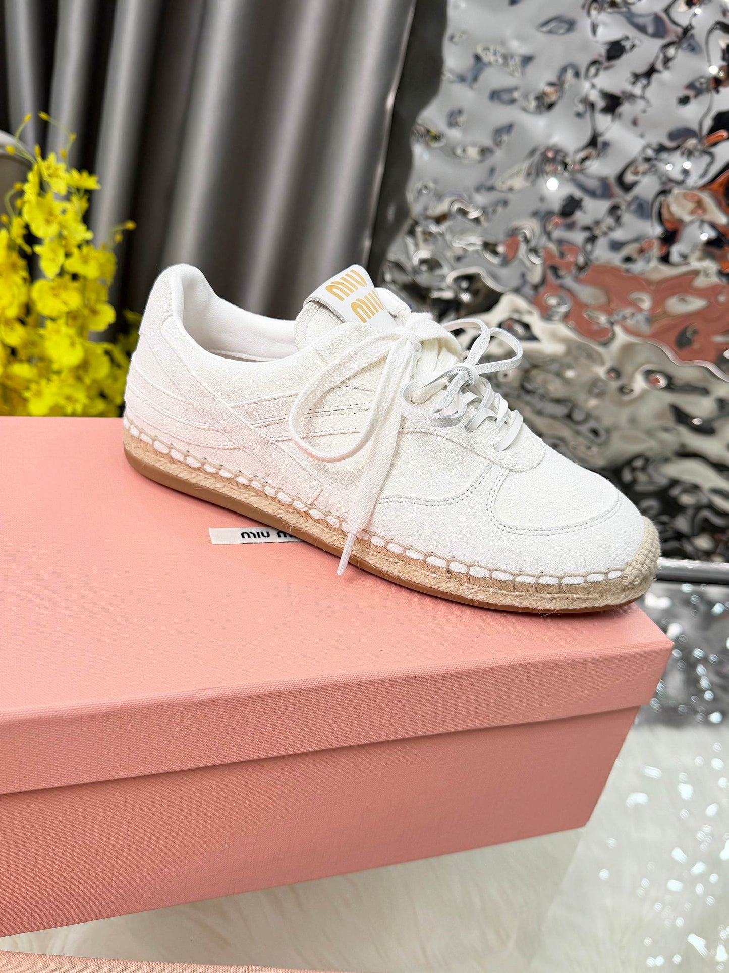MIUMIU 26S SNEAKERS IN WHITE SUEDE