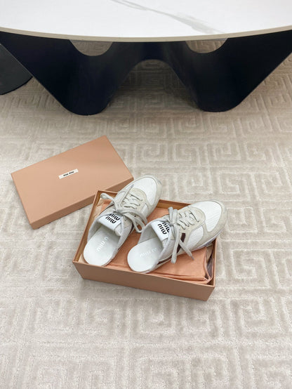 SNEAKER MULES IN WHITE MESH AND BEIGE SUEDE