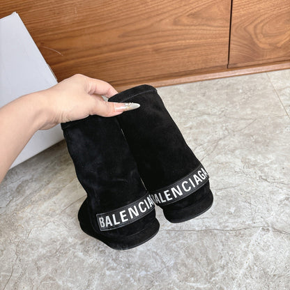 BALENCIAGA 25S ALASKA ANKLE BOOTS IN BLACK SUEDE