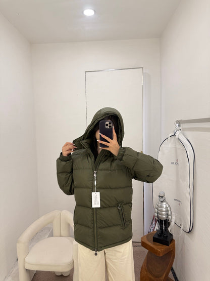 MONCLER 25S SHORT HOODED PUFFER JACKET 325