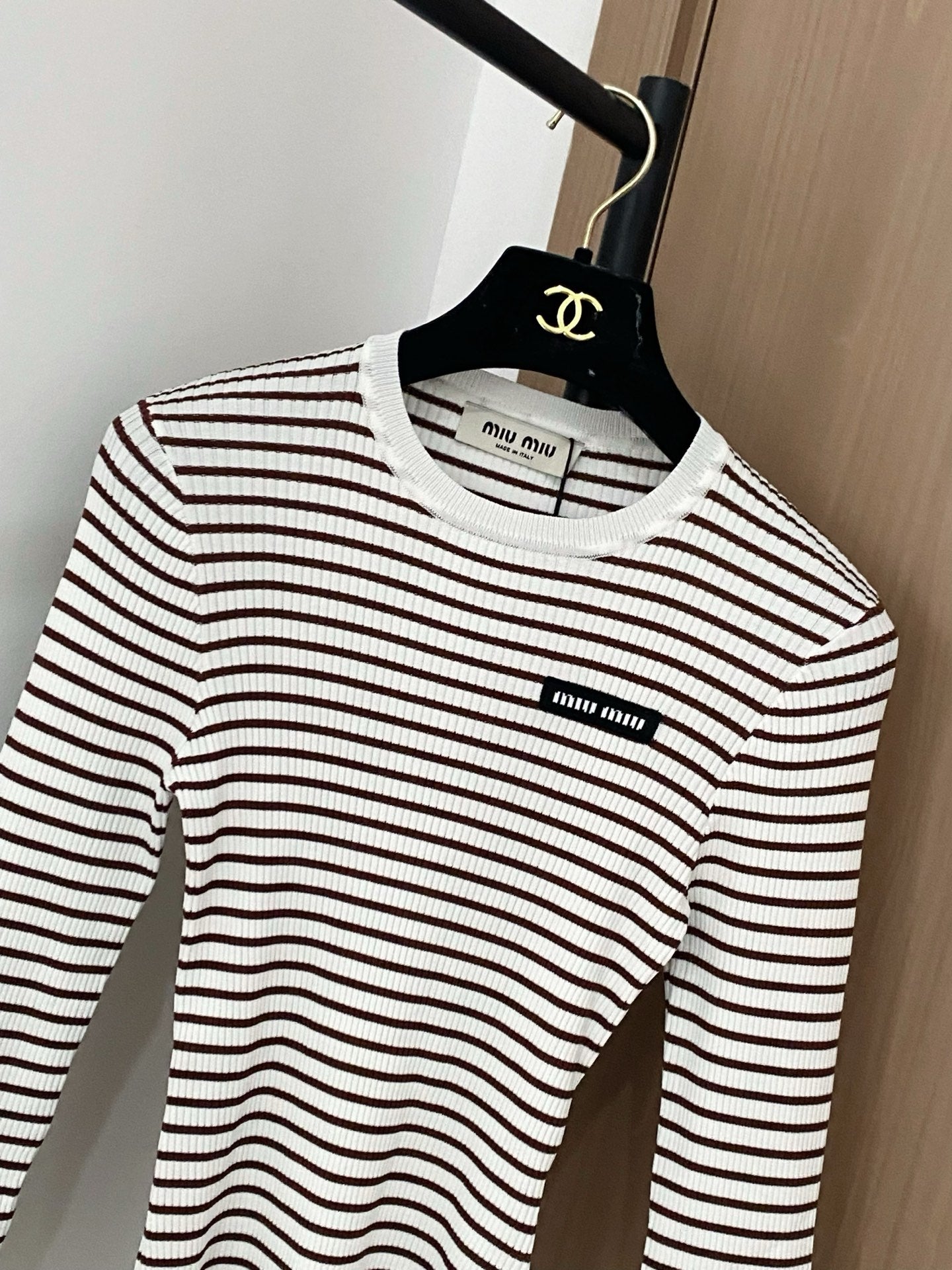 MIUMIU KNIT SWEATER STYLE 266