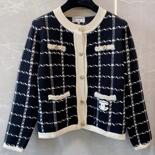 CHANEL 26S CARDIGAN JACKET 652