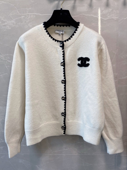 CHANEL 26S CARDIGAN JACKET 655