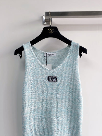 VALENTINO 26S SLEEVELESS SWEATER STYLE 111