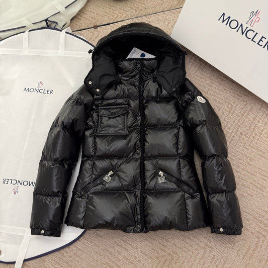 MONCLER 25S LONG-SLEEVE HOODED DOWN JACKET 323
