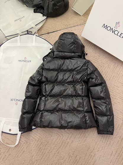 MONCLER 25S LONG-SLEEVE HOODED DOWN JACKET 323
