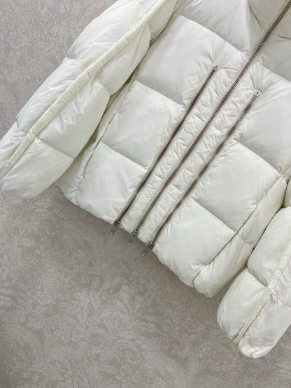 MONCLER 25S JACKET IN WHITE 075