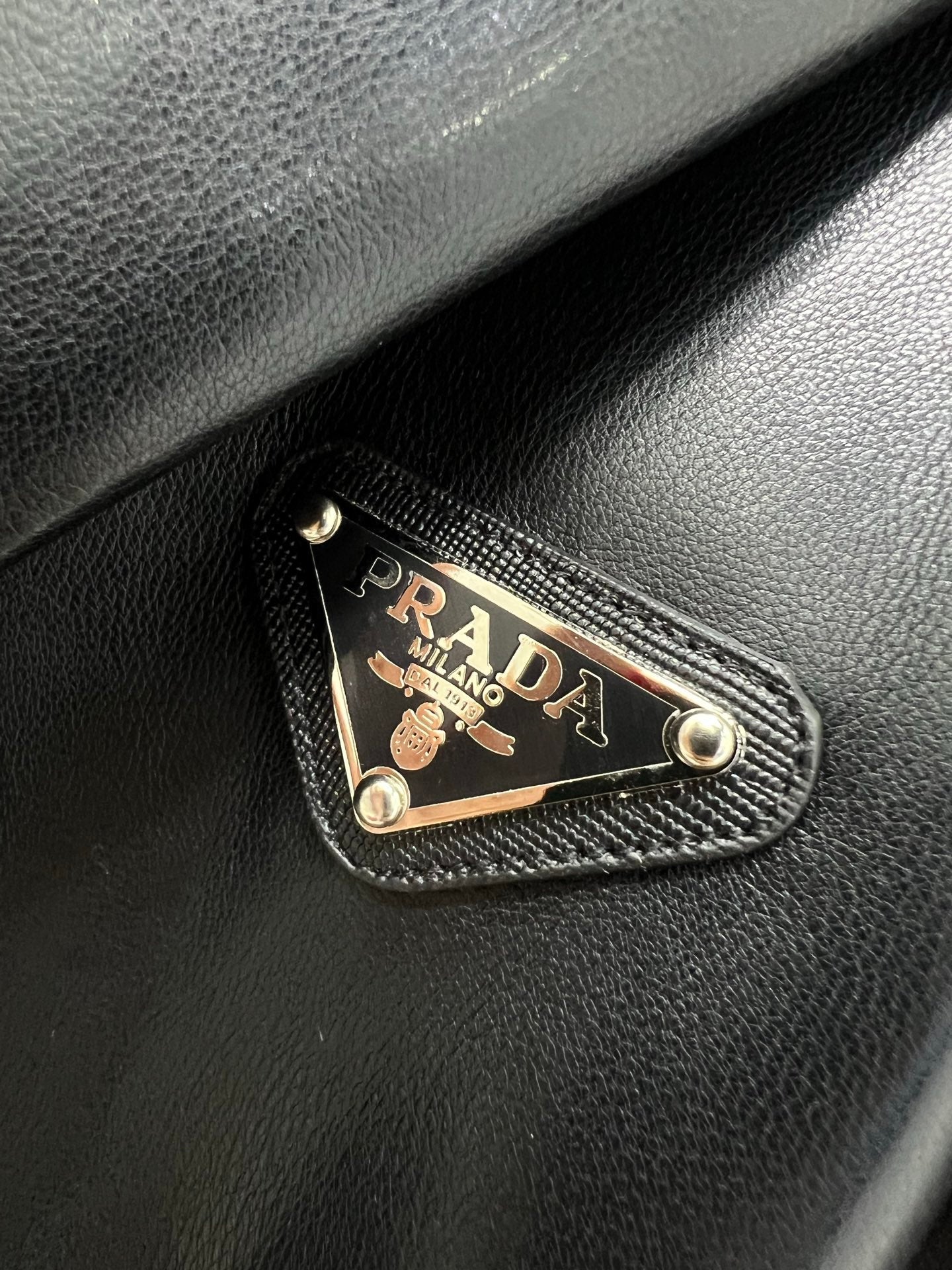 PRADA 25S LEATHER JACKET 208