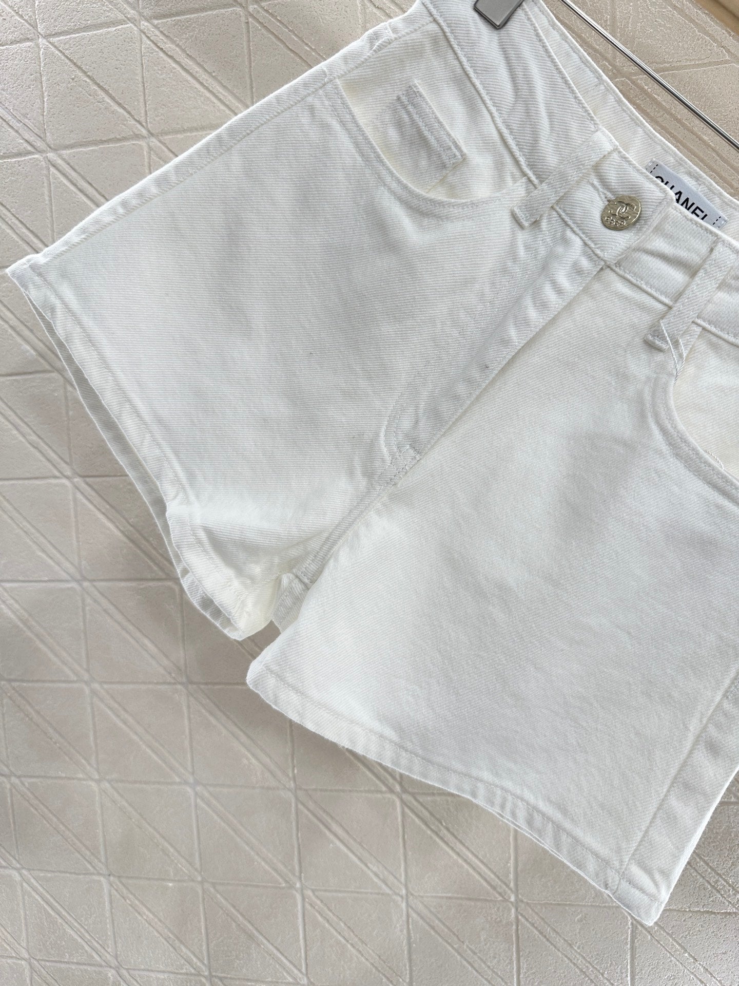 CHANEL WHITE DENIM SHORTS