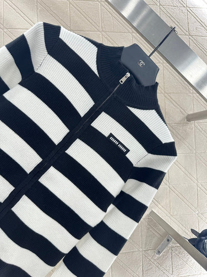 MIUMIU ZIP-UP KNIT TOP STYLE 21