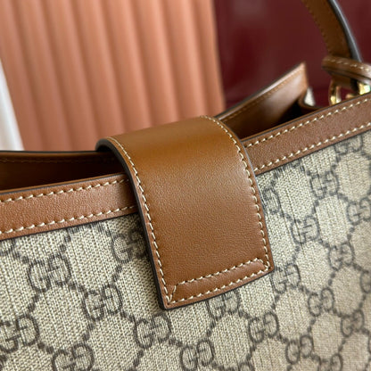 GUCCI 26S PADLOCK TOP HANDLE BAG 25 IN DARK BEIGE AND BROWN CALFSKIN