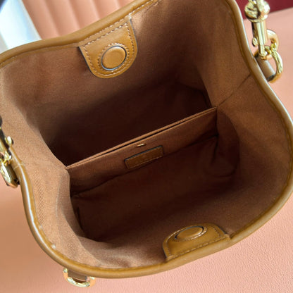 GUCCI 26S HAND BAG 19 IN BROWN CALFSKIN WITH MONOGRAM PATTERN