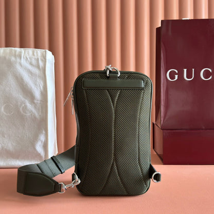GUCCI 25S SHOULDER CROSSBODY BAG 18 CM IN MOSS GREEN CALFSKIN