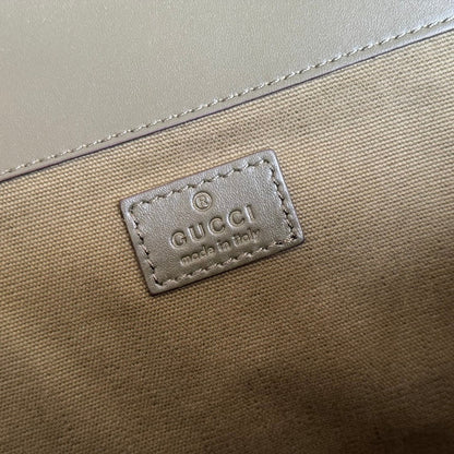 GUCCI 25S BACKPACK 46 CM IN MOSS GREEN CALFSKIN WITH SILVER HARDWARE