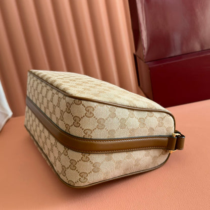 GUCCI 26S SHOULDER BAG 31 IN WARM BEIGE AND BROWN CANVAS