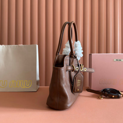MIUMIU 26S BORSA AVENTURE BAG 30 IN TAN BROWN CALFSKIN GOLD HARDWARE