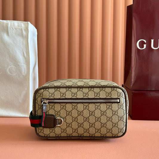 GUCCI 26S GG TOILETRY CASE 28 IN DARK BEIGE AND BROWN CANVAS