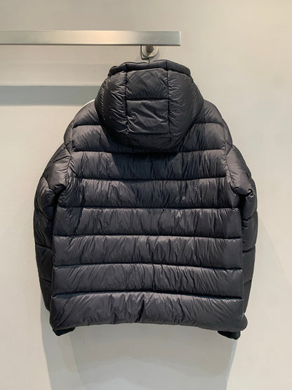 MONCLER 25S DOWN JACKET 371