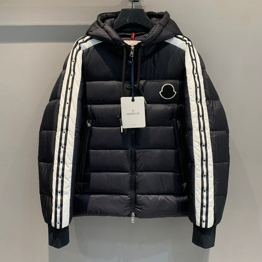 MONCLER 25S DOWN JACKET 371