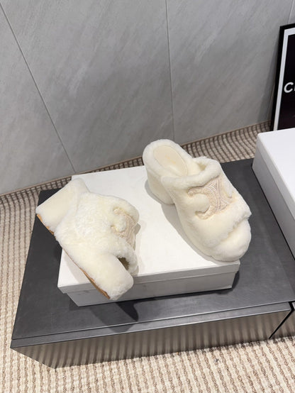 CELINE 26S HIGH-HEEL SANDALS IN WHITE PURE WOOL