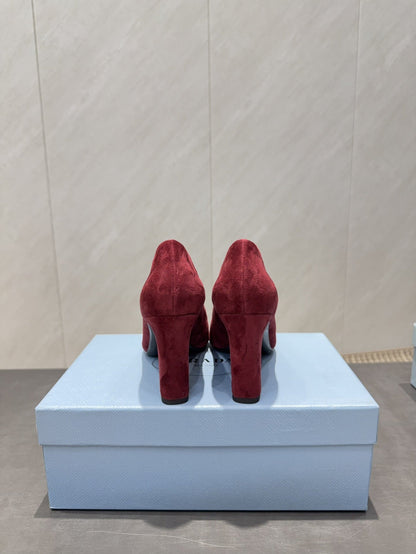 PRADA 26S SQUARE TOE HIGH HEELS 85MM IN DARK RED SUEDE WITH LOGO