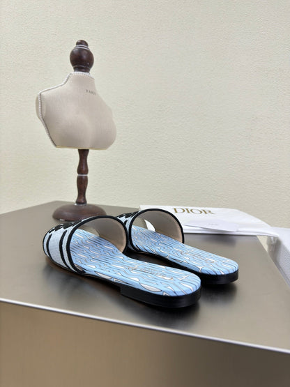 DWAY SLIDE EMBROIDERED COTTON AND POWDER BLUE MISS DIOR ALLOVER MOTIF