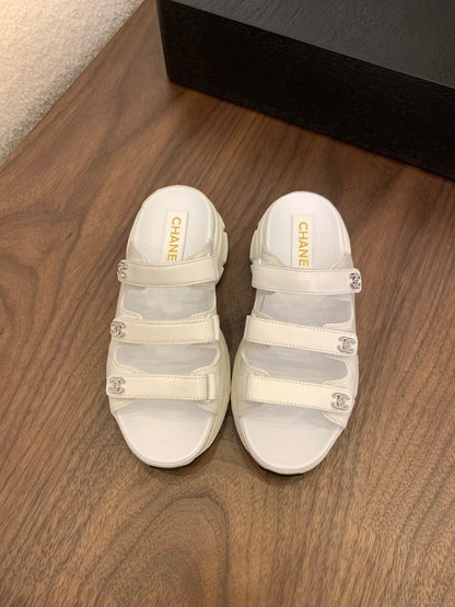 MULES 25S LOGO IN WHITE LAMBSKIN