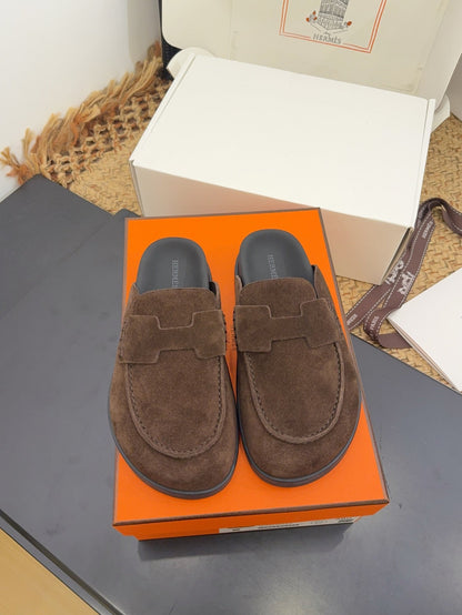 HM 25S MULE IN DARK BROWN SUEDE