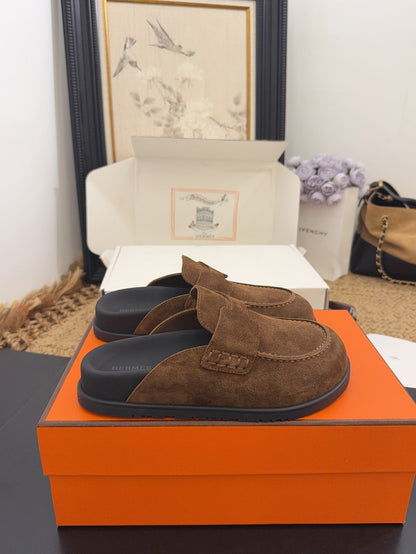 HM 25S MULE IN BROWN SUEDE