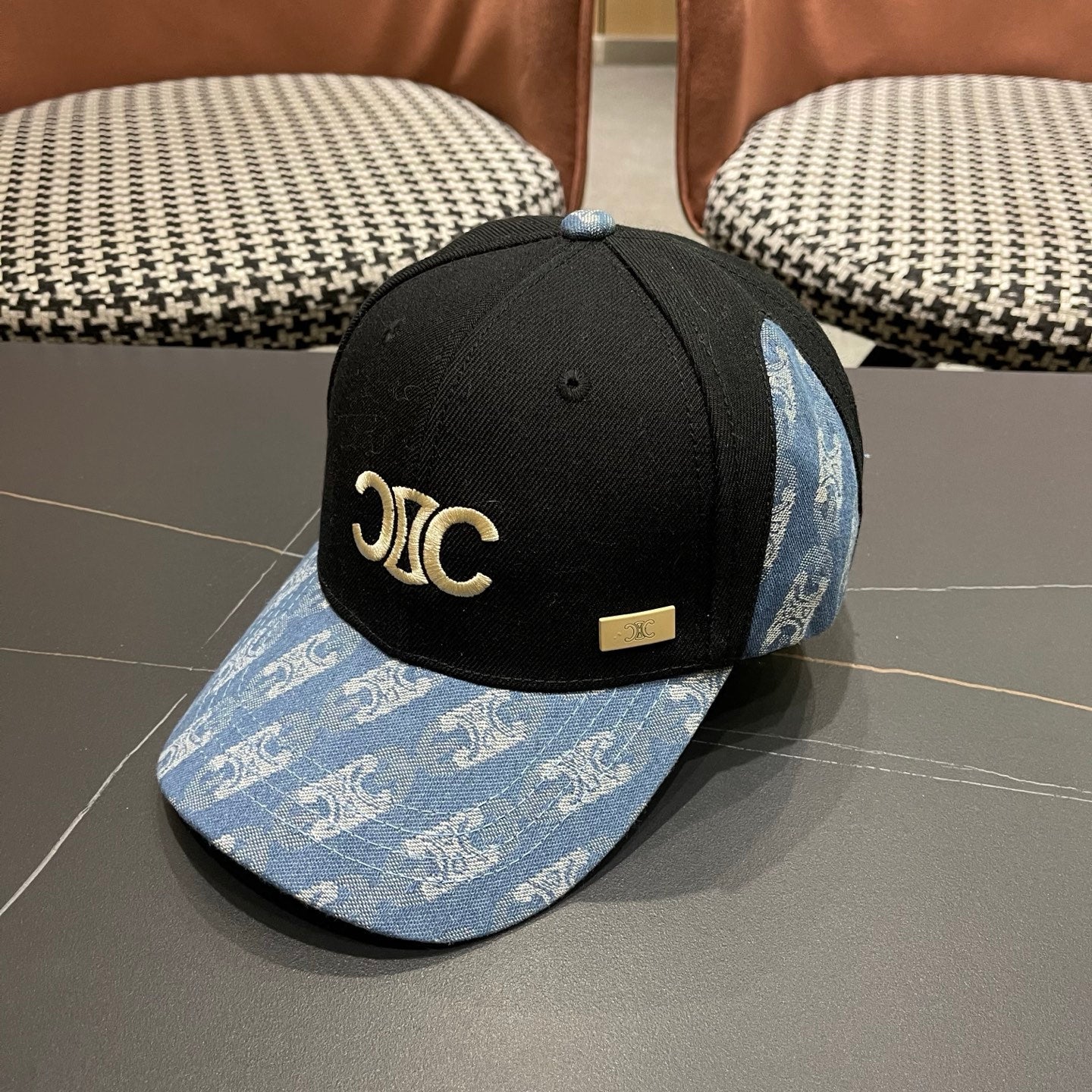 CELINE 26S COLOR-BLOCK BASEBALL CAP STYLE 64
