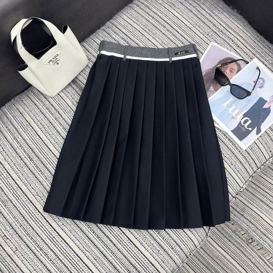 PRADA 26S PLEATED SKIRT 762