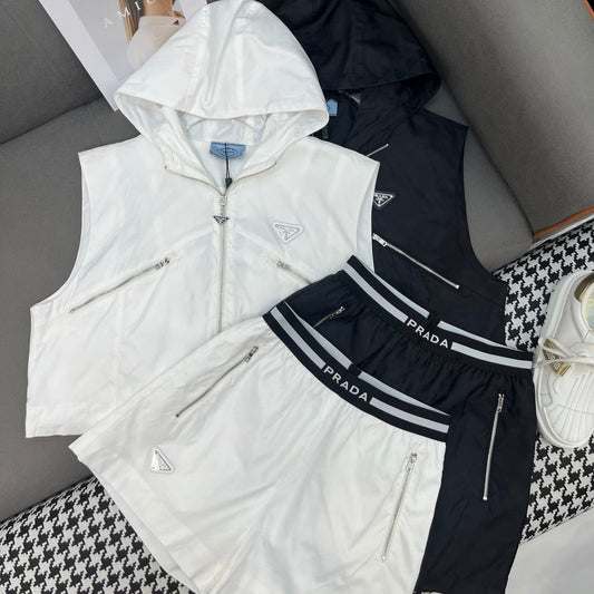 SLEEVELESS HOODIE AND SHORTS JACQUARD FABRIC 266715