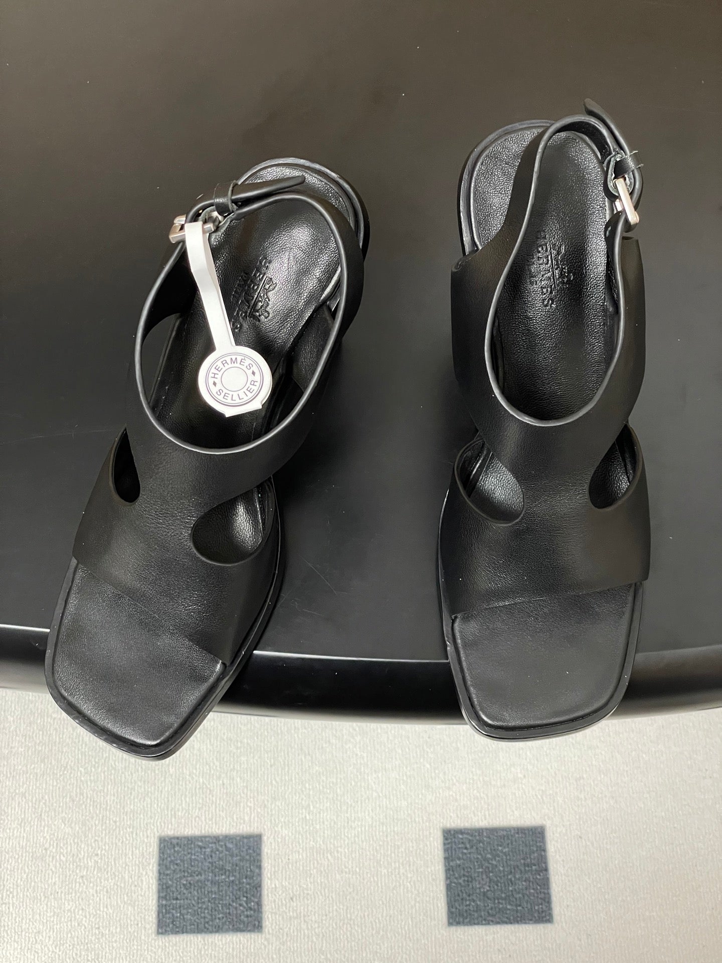 HM 25S KALYA WEDGE SANDAL 100 MM IN BLACK LAMBSKIN