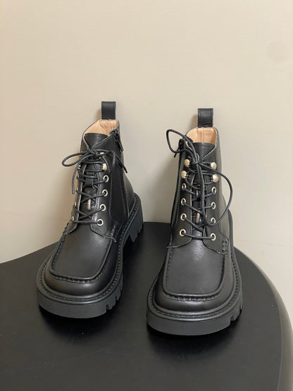 LOEWE 26S ANKLE BOOTS IN BLACK CALFSKIN