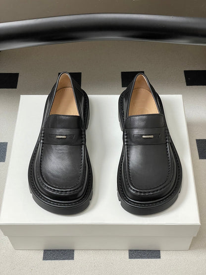 LOEWE 26S LOAFER IN BLACK CALFSKIN
