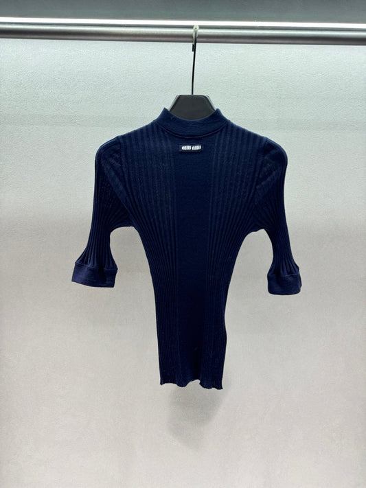 MIUMIU SHORT-SLEEVE SWEATER STYLE 709