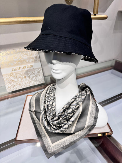 DIOR SCARF 90 CM IN SILK 726514