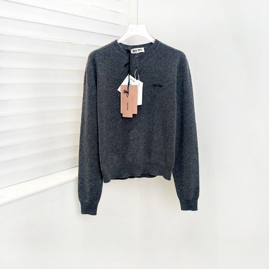 MIUMIU 26S HENLEY SWEATER 930
