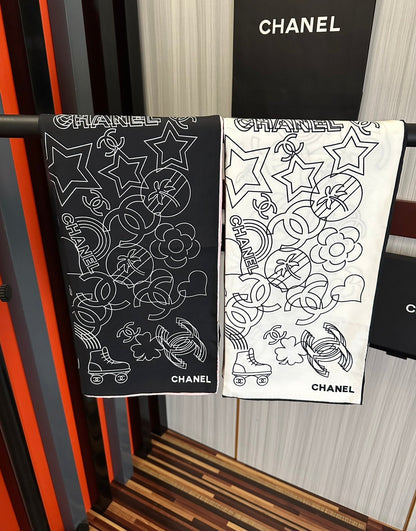 CHANEL 25S SCARF 90 IN SILK 738436
