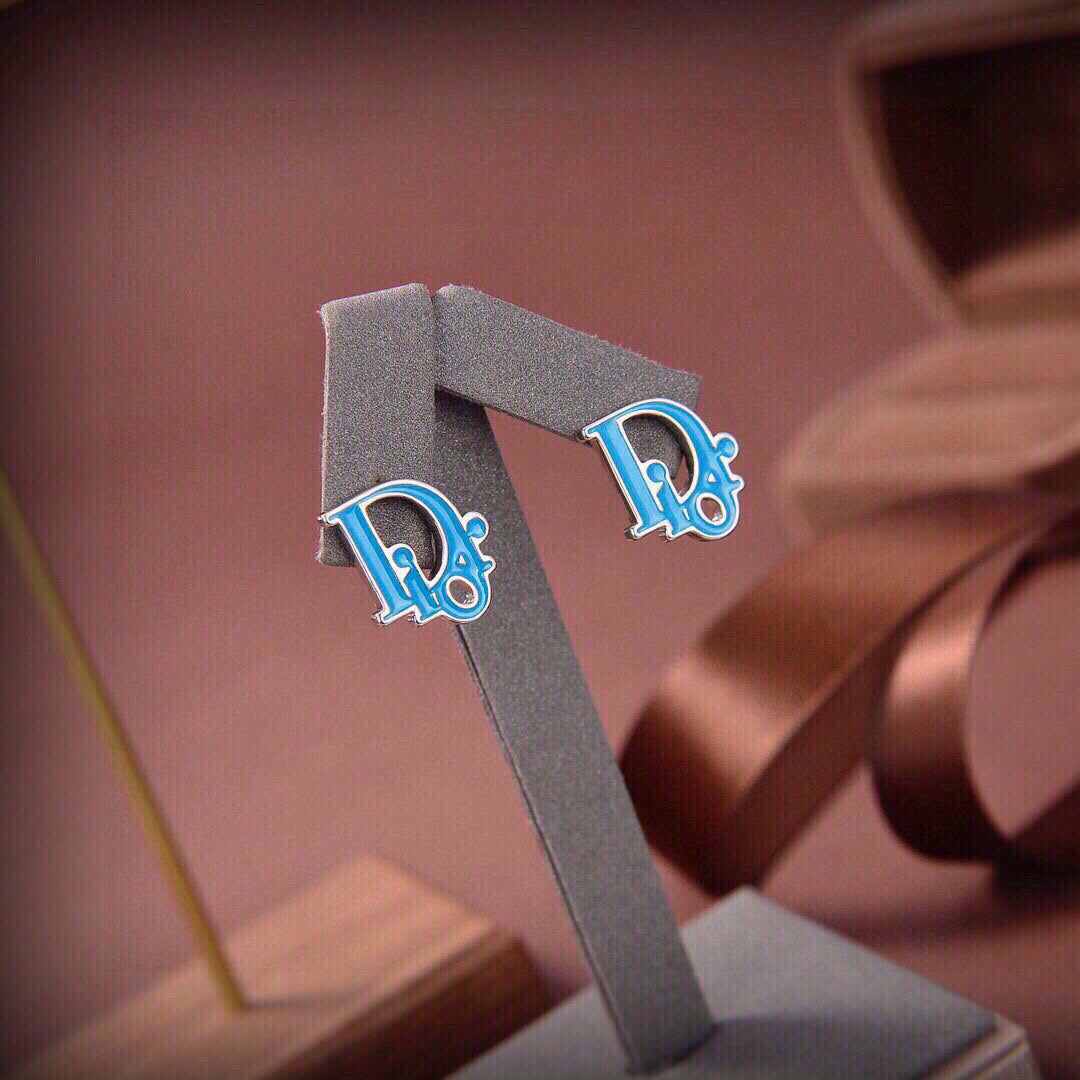 CD 26S LOGO ENAMEL STUD EARRINGS IN SILVER TONE METAL 630832