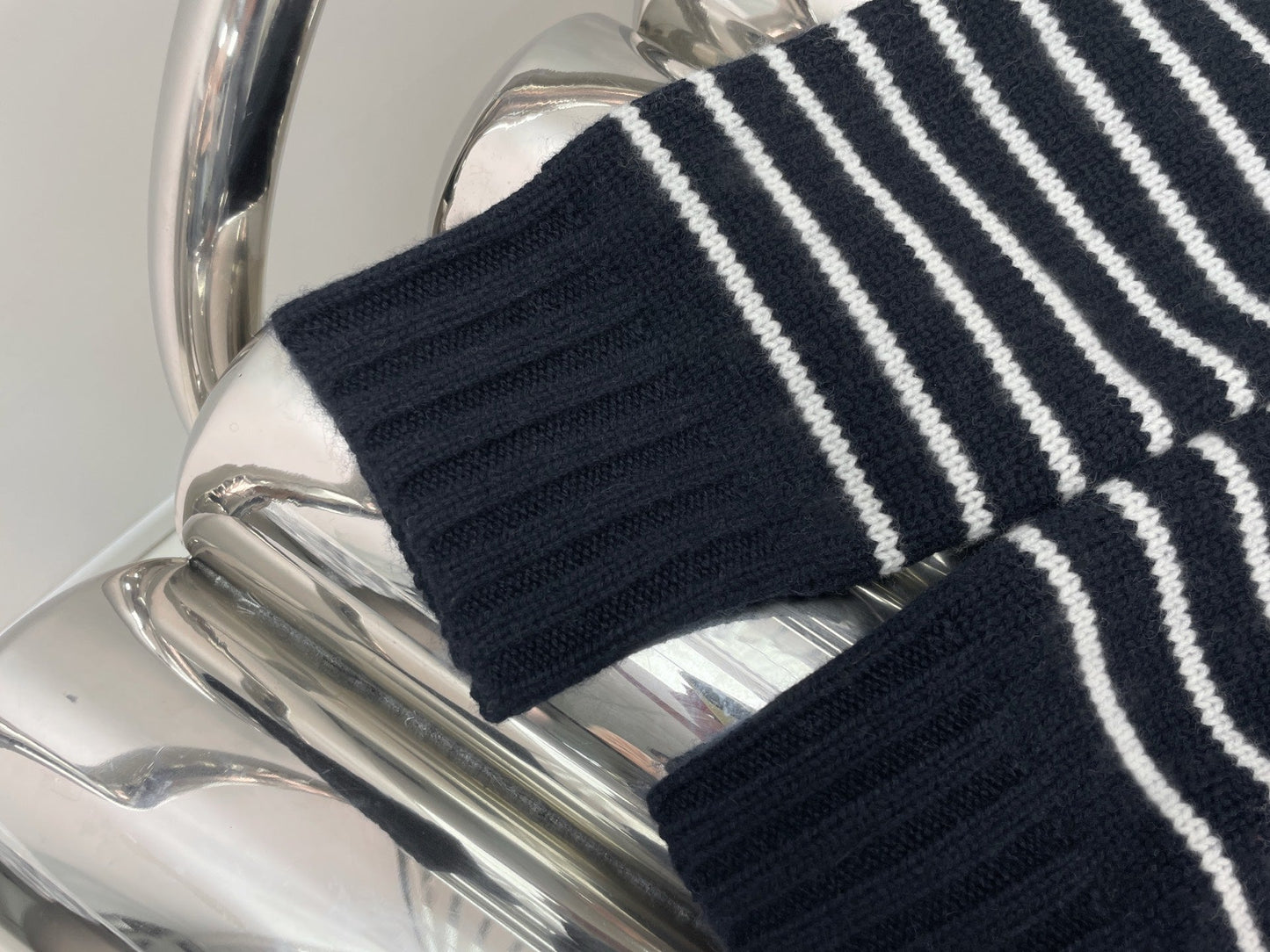 MIUMIU ZIP-UP KNIT SWEATER STYLE 69