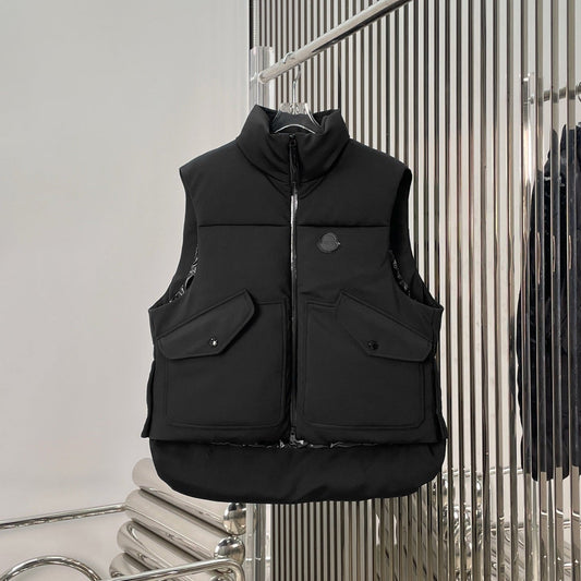 MONCLER 25S SLEEVELESS JACKET 347