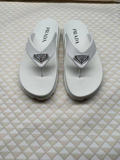 PRADA 26S FLIP FLOPS IN WHITE CALFSKIN WITH LOGO