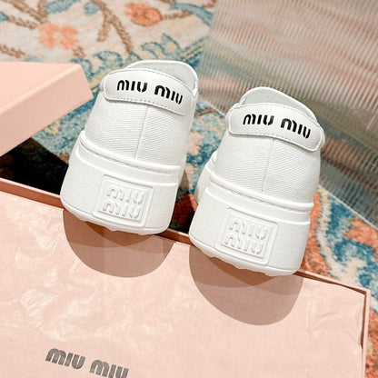Slip-on Shoes  High Sole White Canvas