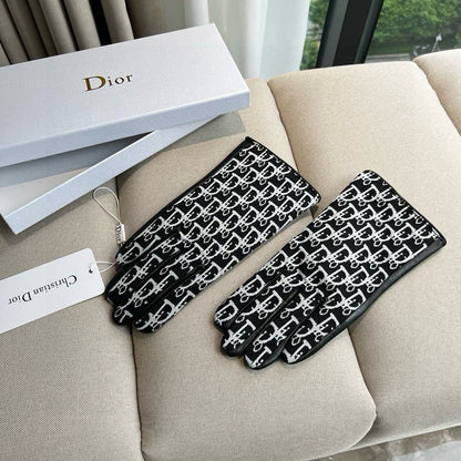 TOUCHSCREEN GLOVES IN BLACK MIX WHITE LAMBSKIN AND MONOGRAM JACQUARD FABRIC 465792