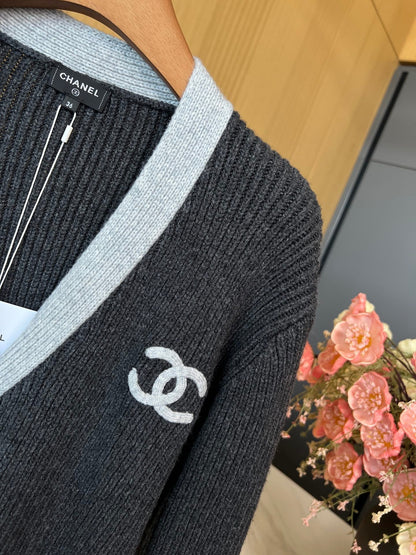CHANEL 25S CARDIGAN 389