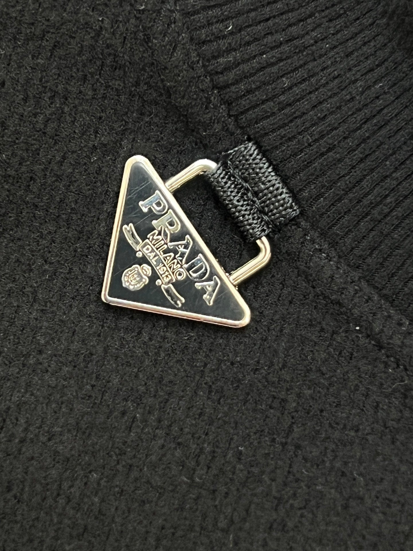 PRADA 26S TURTLENECK SWEATER 700