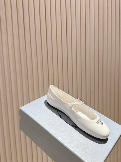 PRADA 25S BALLERINAS IN WHITE CALFSKIN GLOSSY