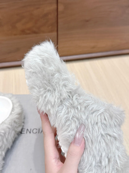 BALENCIAGA 25S MULES IN IVORY WHITE FAUX FUR