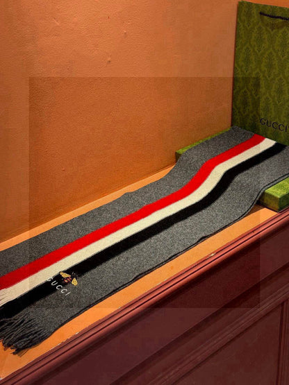 GUCCI 25S SCARF 180 IN CASHMERE 730567